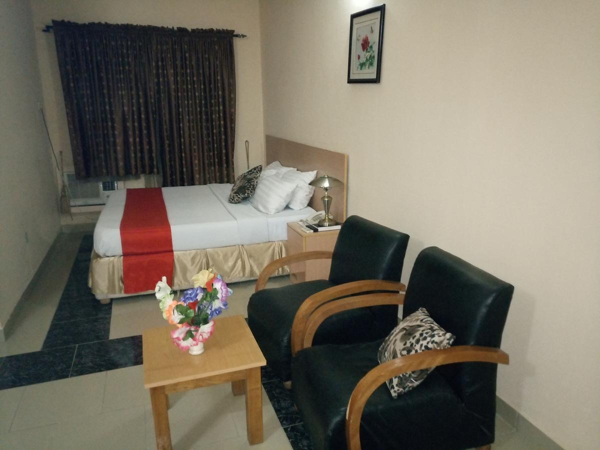 Citilodge Hotel & Conference Centre Newly Renovated 아부자 외부 사진